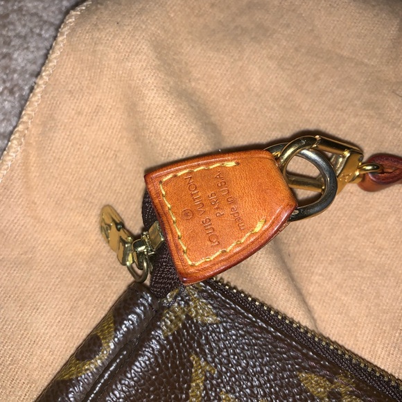 Louis Vuitton Pochette - Picture 3 of 10
